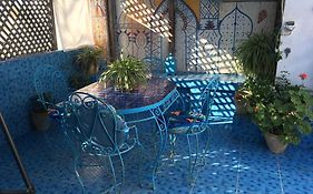 HATHOR ,Casa marroquí con dos terrazas en la Medina antigua , ideal parejas!!